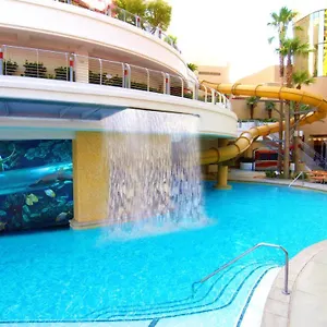 4* Ośrodek wypoczynkowy Golden Nugget & Casino Vegas
